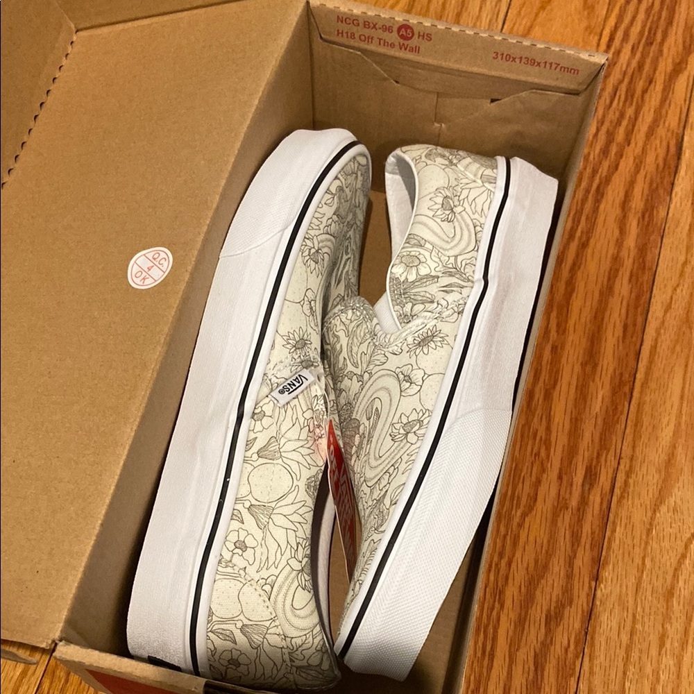 NEW VANS 9W